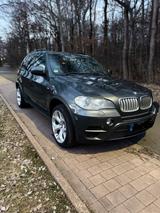 BMW Das Auto ist in gutem Zustand. - BMW X5: Is