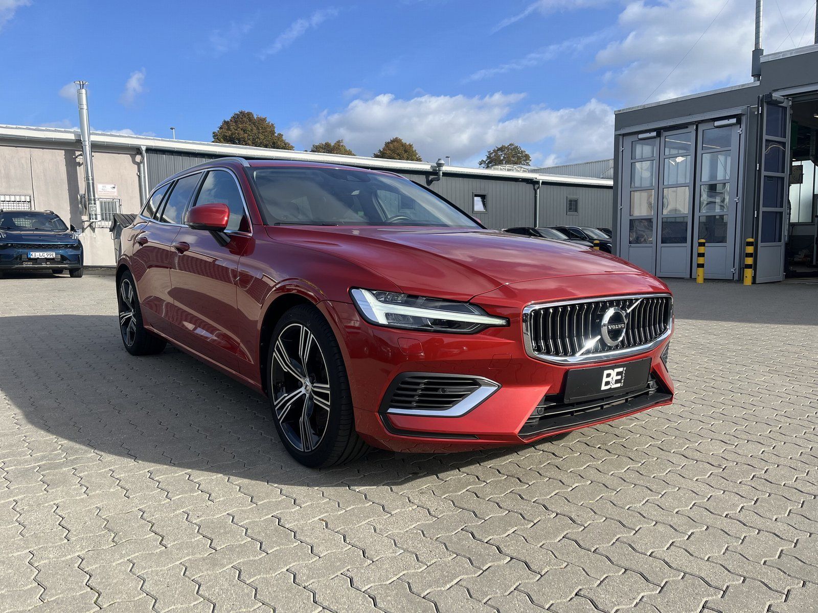 Volvo V60 T6 PHEV Momentum Pro imagem 3