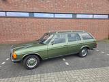 Mercedes-Benz MERCEDES S123 (W123) 300TD T-Modell 88 PS ... - Mercedes-Benz 300 Kombi W123 mit Diesel-Antrieb