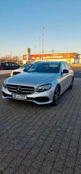 Mercedes-Benz Mercedes E220 - Mercedes-Benz CE 220 Gebrauchtwagen