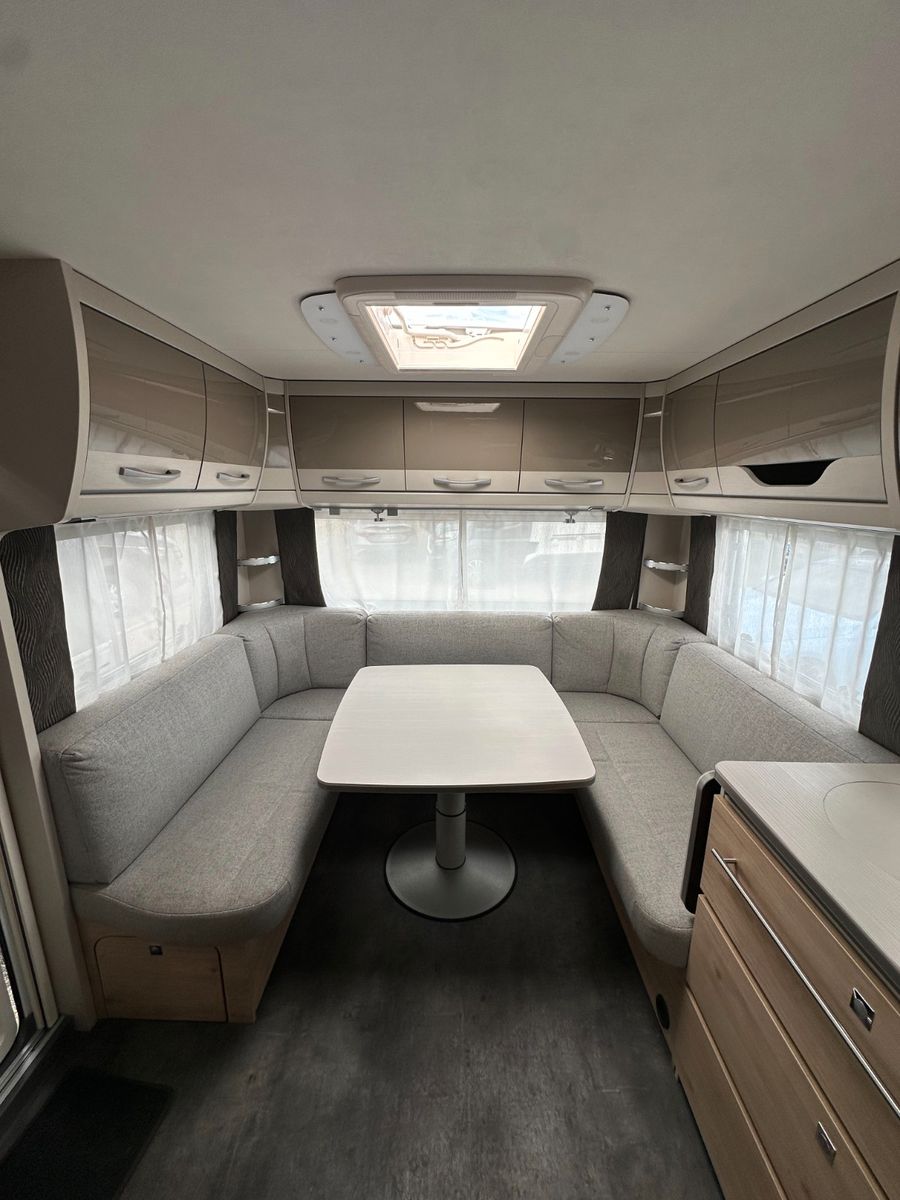 Fahrzeugabbildung Dethleffs Nomad 730 FKR - Autarkie Monster - Voll!!!