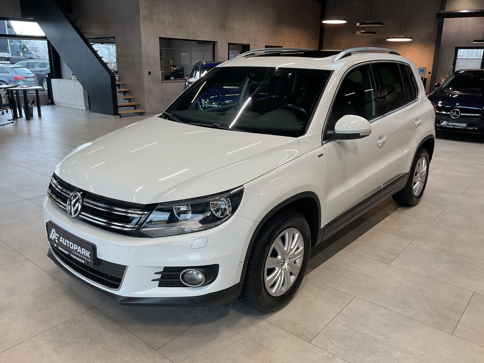 VW Tiguan 1.4 TSI Sport &amp; Style Standh. Sitzh. Pano