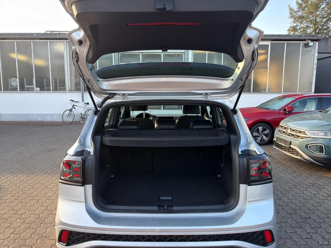 Fahrzeugabbildung Volkswagen T-Cross R-Line 1.5 TSI,DSG,RF-Kamera,SH,Navi,LED