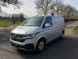 Volkswagen T6 Transporter 2.0 TDI 1.HAND*KAMERA*LED*AHK*ACC - Volkswagen T6 Transporter in Wiesbaden