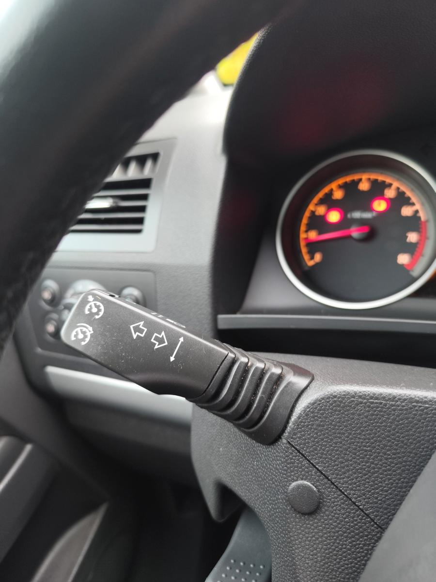 Opel Zafira B Innovation-Ahk-Ölkühler -TÜVNeu-Xenon