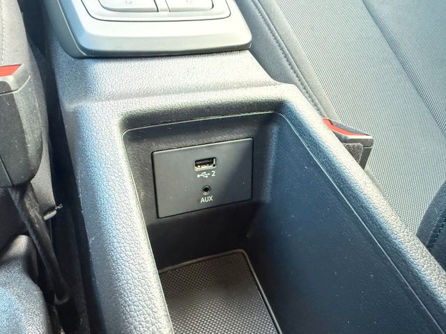 Audi Q2 35 TFSI basis 7-Gang S tronic|Kamera|Navi|LED