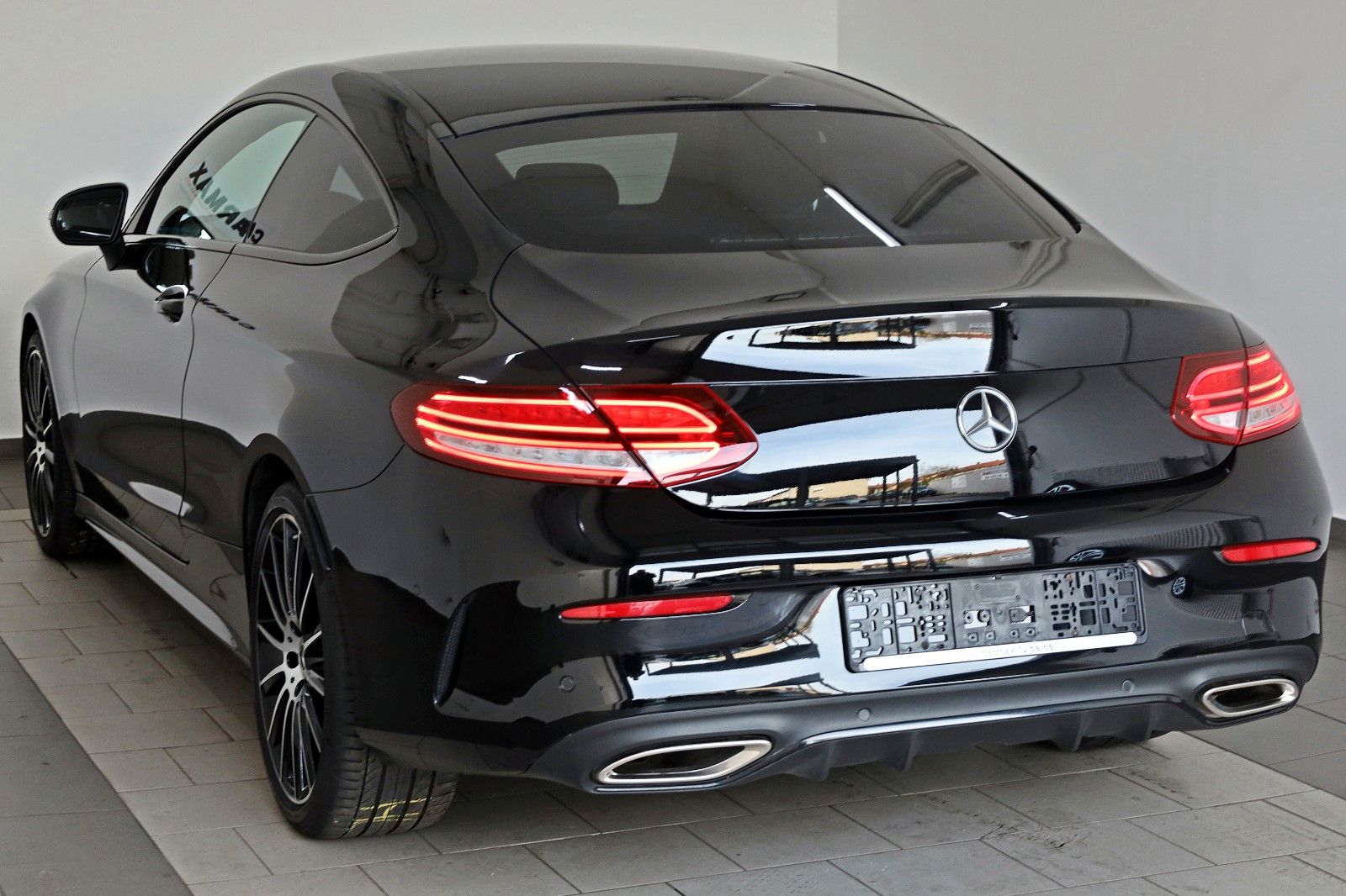 Fahrzeugabbildung Mercedes-Benz C 300 Coupe AMG Line NightP.,TLeder,Navi,LED,AHK