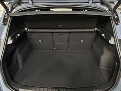 Fahrzeugabbildung BMW 218i Active Tourer M Sport -- Pano/HeadUp/19LM