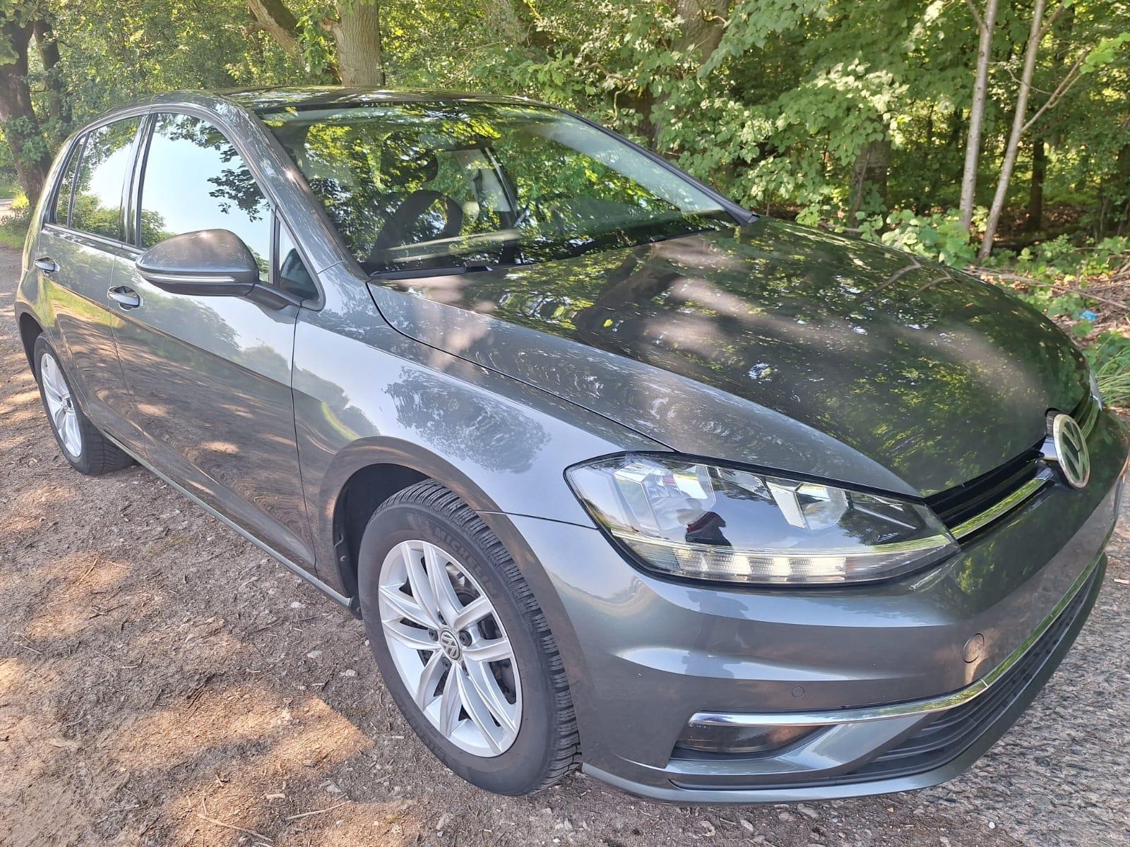 Volkswagen GOLF 1.6 TDI HIGHLINE * NAVIGATION * ALU * PDC
