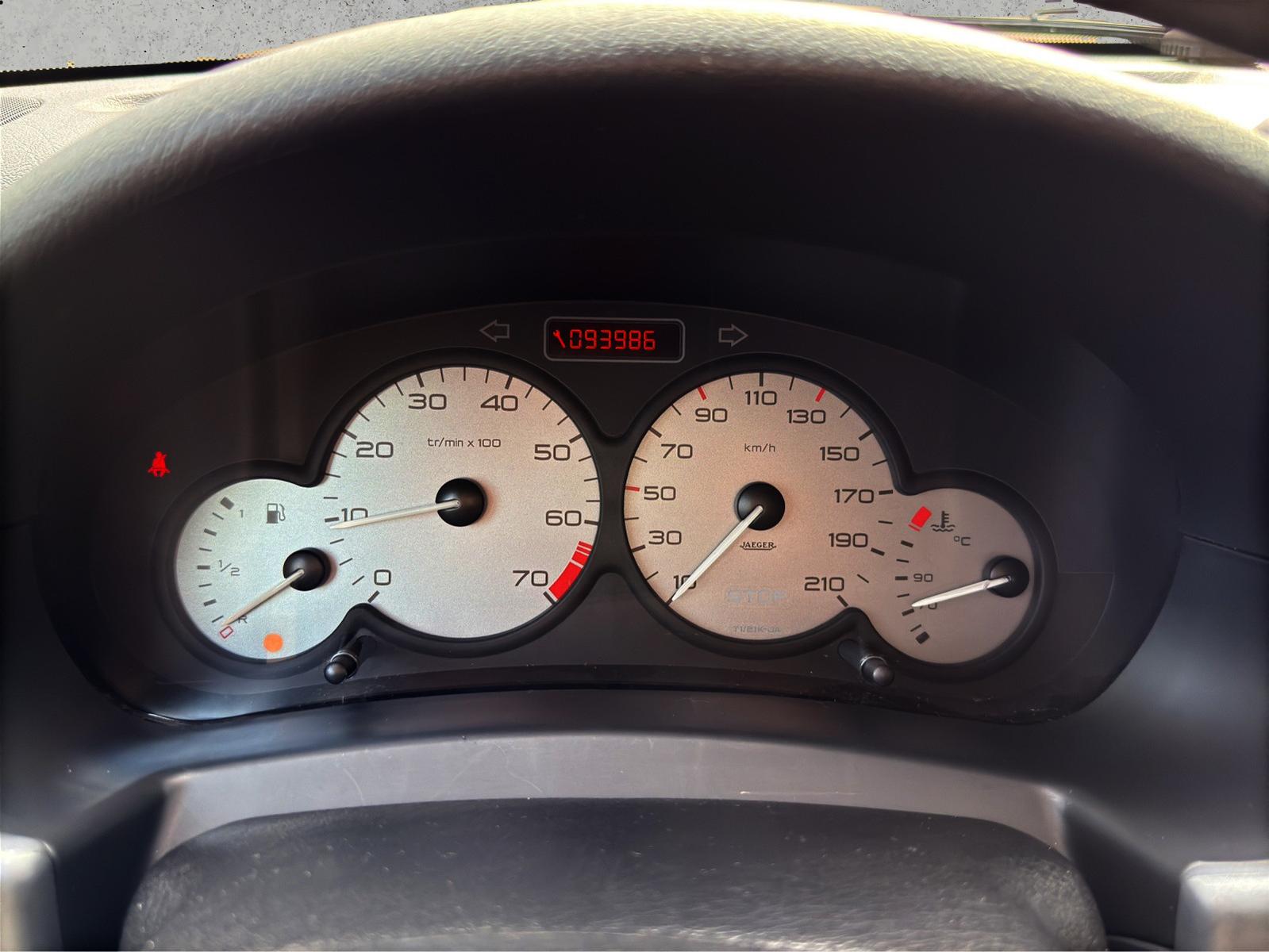 Peugeot Partner 1.6+ Behinderten Umbau+Rollstuhlrampe+KL