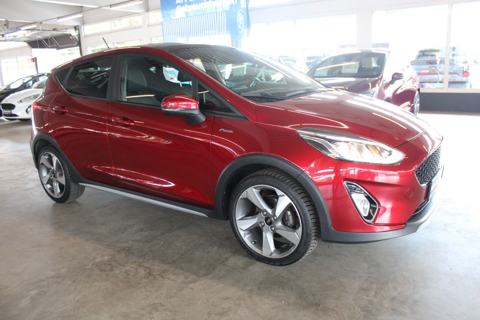 Fahrzeugabbildung Ford Fiesta ACTIVE PLUS 5T NAVI PANO B&O ACC WinterP