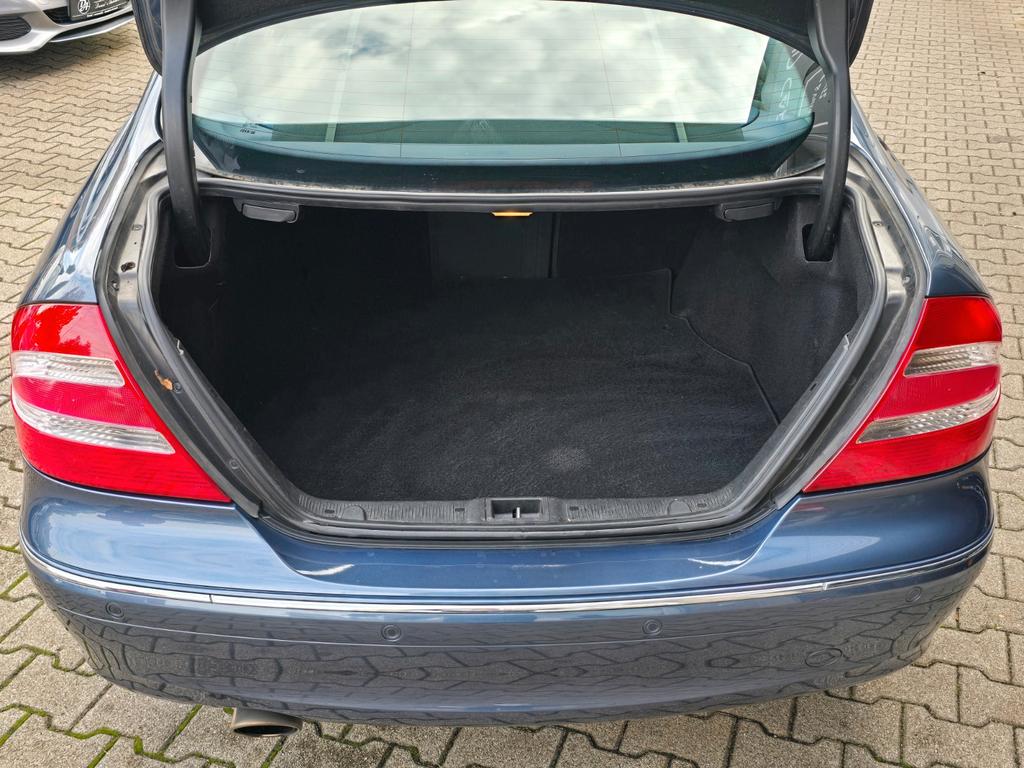 Mercedes-Benz CLK 320