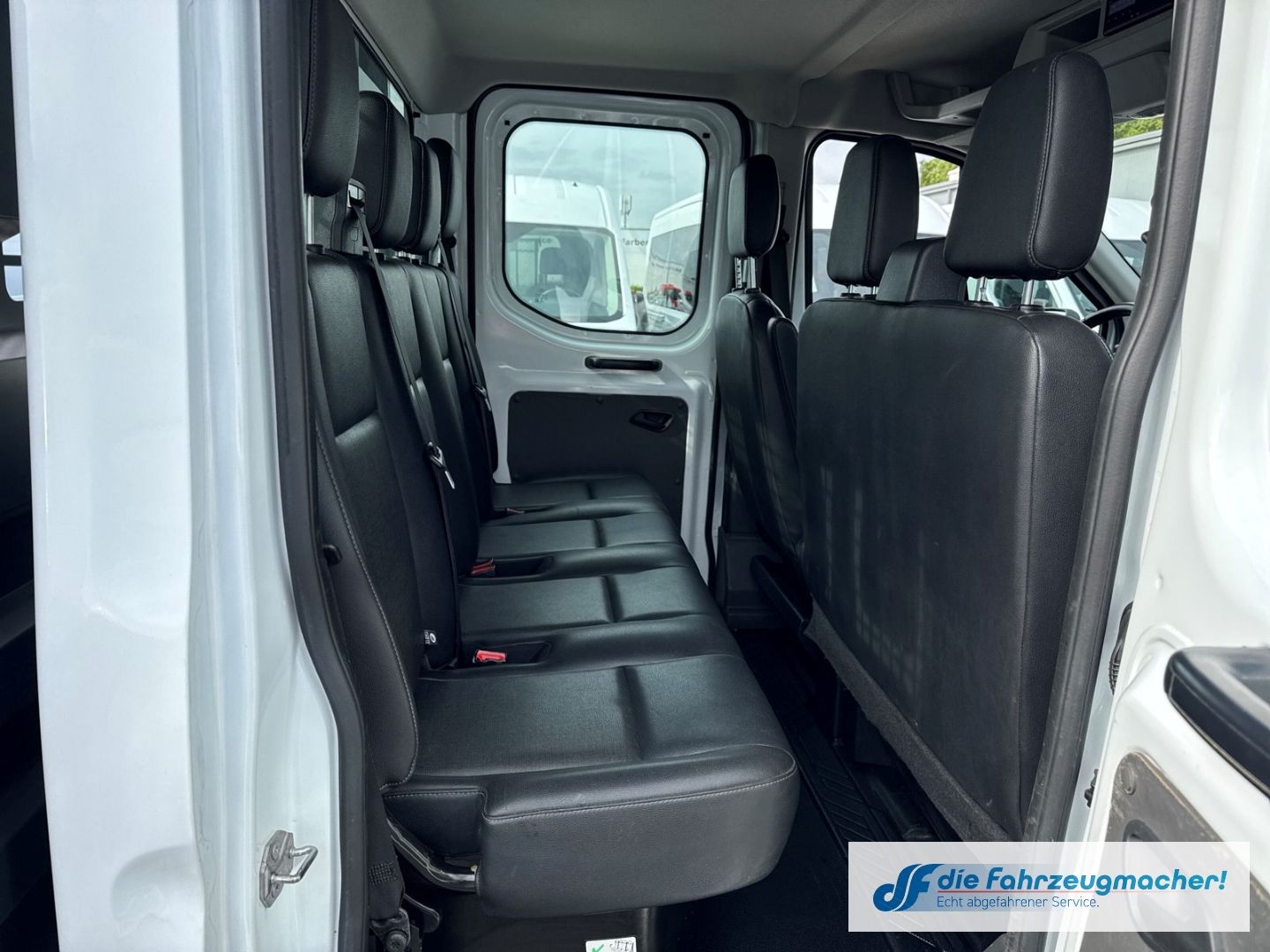 Fahrzeugabbildung Ford Transit Pritsche 310 L2 Doppelkabine Trend AHK D
