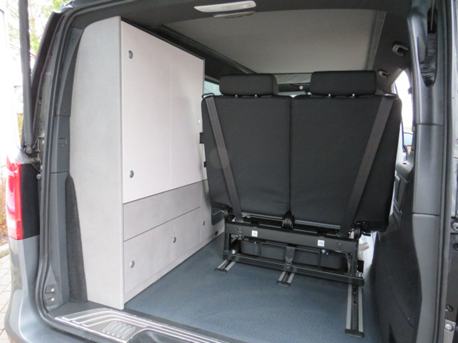 Fahrzeugabbildung Pössl Campstar V 300 d AMG,Distronic,AHK,ILS,Nightpak