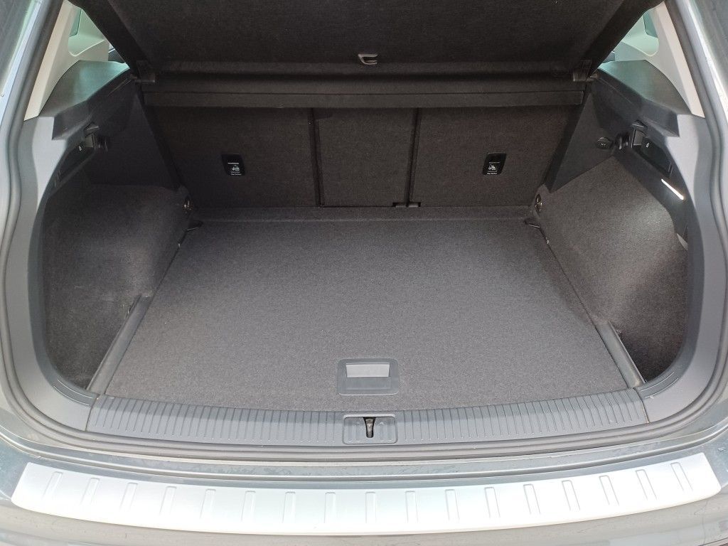 Fahrzeugabbildung Volkswagen Tiguan 2.0 TDI 4Motion DSG Join Sthzg, Navi, ACC