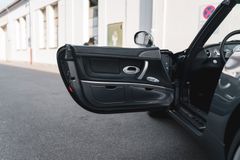 Fahrzeugabbildung BMW Z8 Roadster Alpina/Stratusgrau/Performance Paket