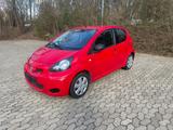 Toyota Aygo AYGO Basis 17tkm Org./1Hand/Rentnerf/S-Heft - Toyota Aygo (X) in Braunschweig