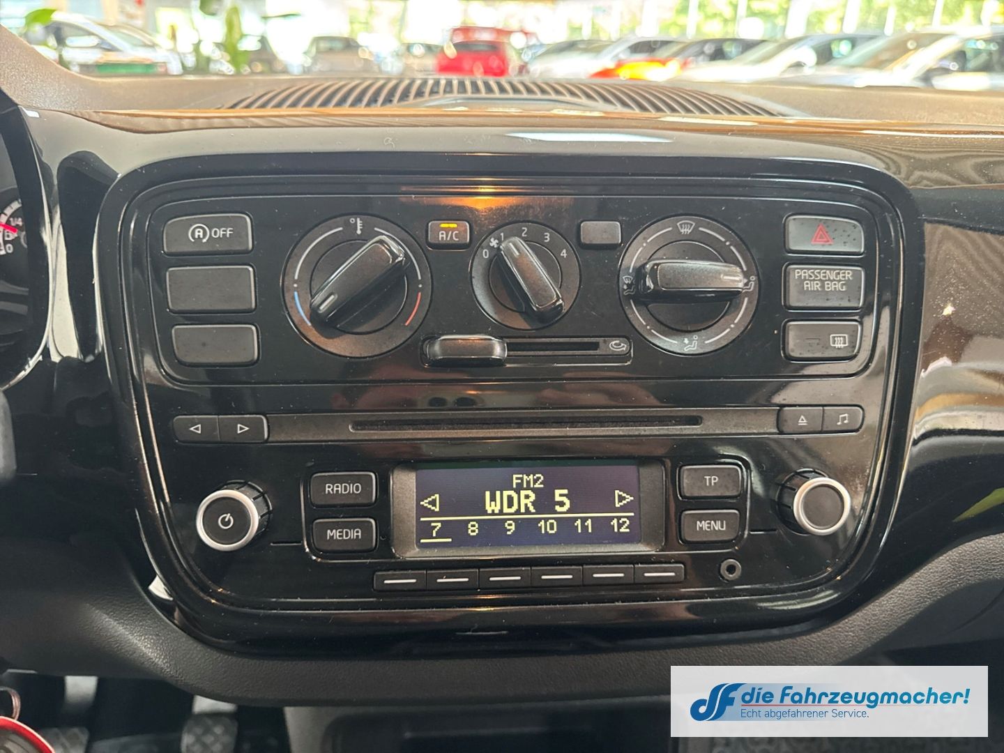 Fahrzeugabbildung Volkswagen up! move BMT Klima teilb.Rücksb AUX MP3 CD eFH T