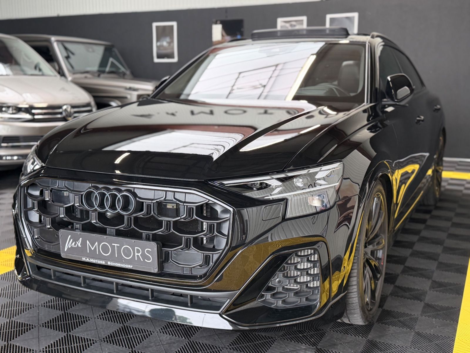 AUDI SQ8 4.0TFSI QUATTRO/COMP.PLUS/S.BELÜ/PANO/PANO