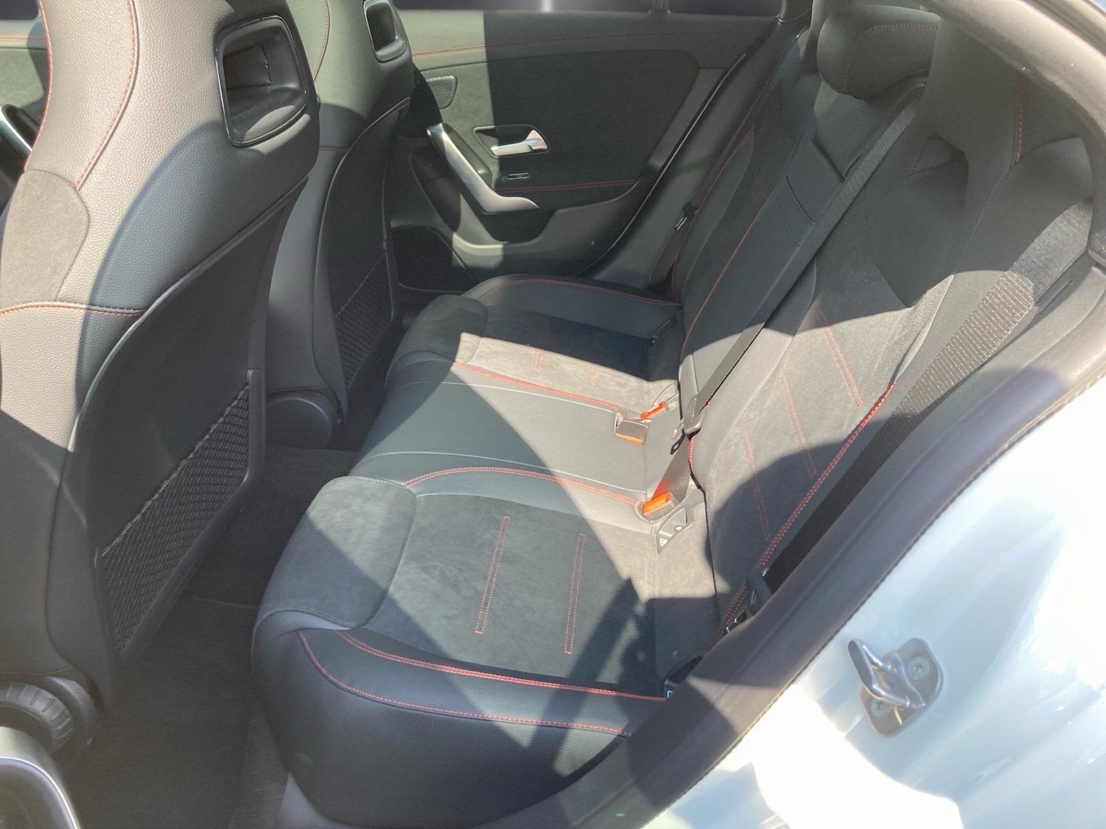 Fahrzeugabbildung Mercedes-Benz CLA 200 AMG Premium*Pano*360*Night*Totwinke*LED*