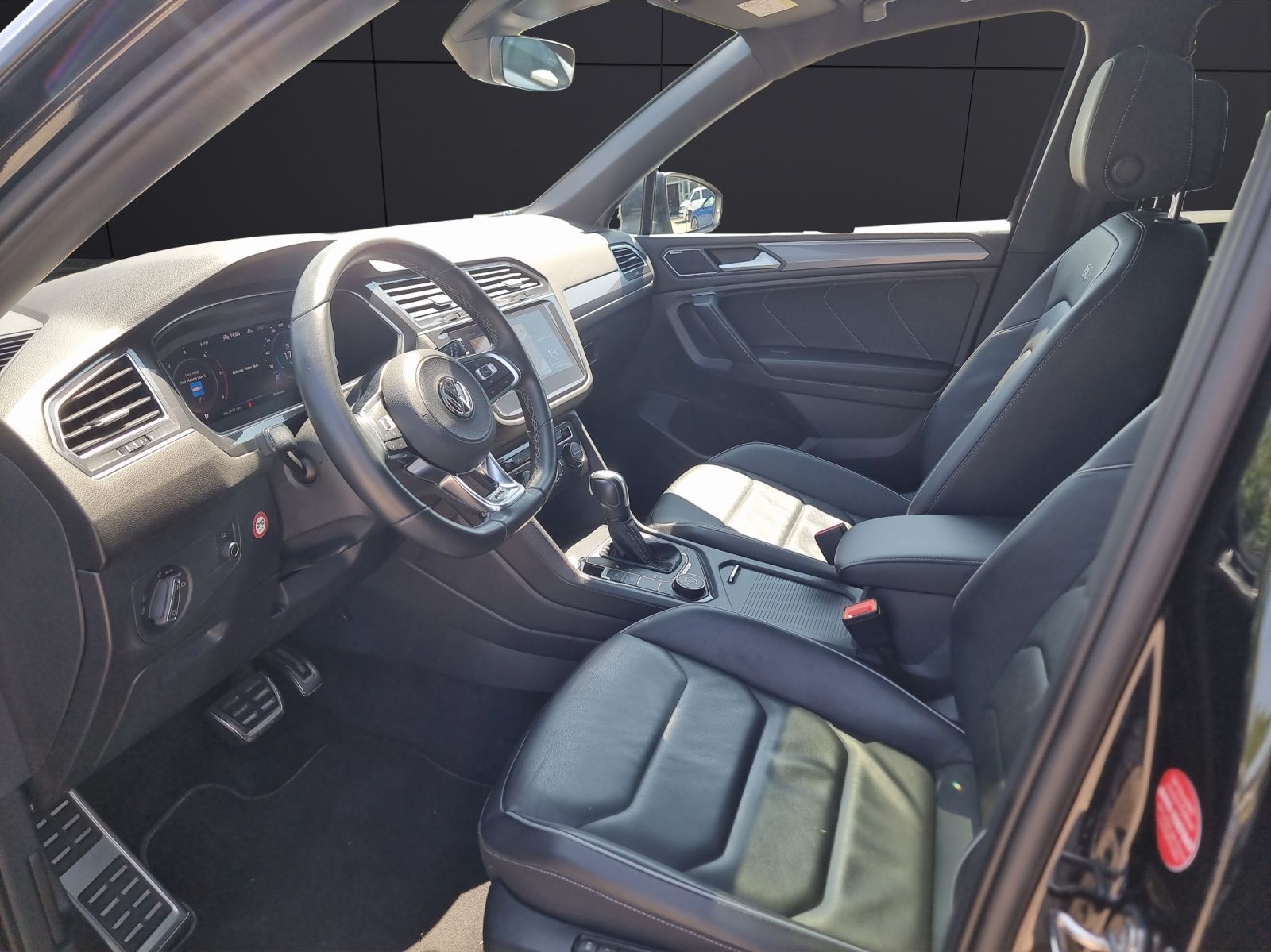 Fahrzeugabbildung Volkswagen Tiguan Allspace Highline 4M TDI DSG LED ACC 19"