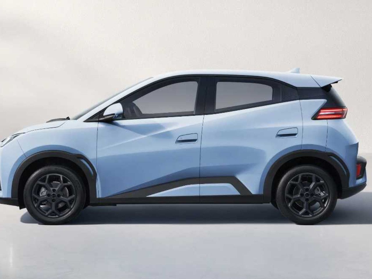 BYD DOLPHIN SURF