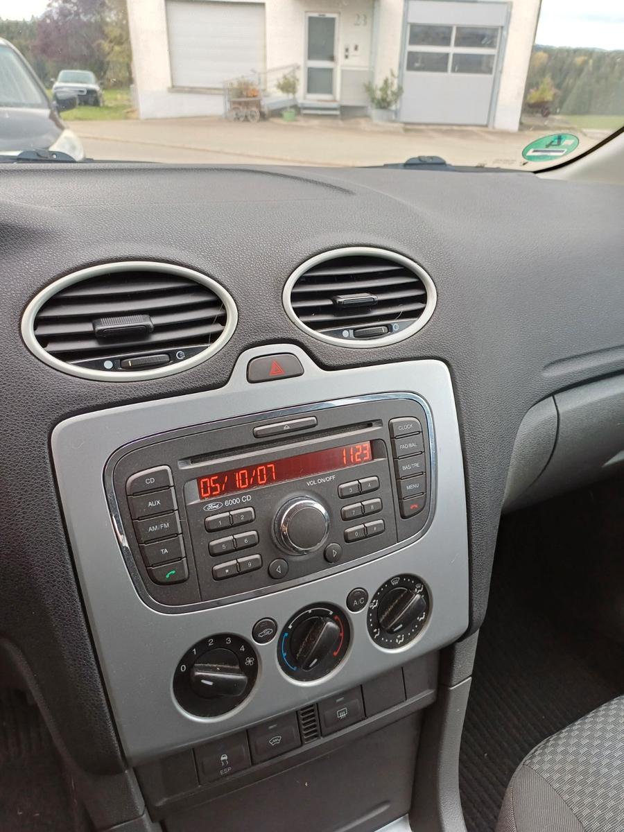 Ford Focus 2007 — photo 7