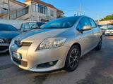 Toyota Auris 1.4 D-4D 5 porte Sol PERFETTA - Toyota Auris Sol mit Diesel-Antrieb
