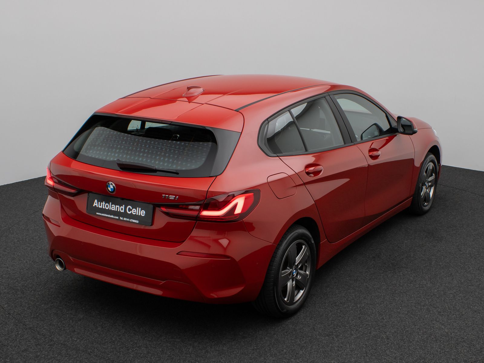 Fahrzeugabbildung BMW 118i GeschwindigReg Kamera DAB FernlichtAss LED