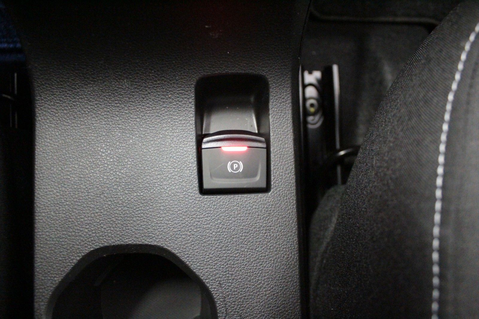 Fahrzeugabbildung Dacia Jogger Hybrid 140 Expression*7-Sitzer*