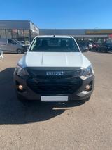 Isuzu D-Max Space Cab 4WD AHK + Beschichtung sofort - Isuzu: Space Cab