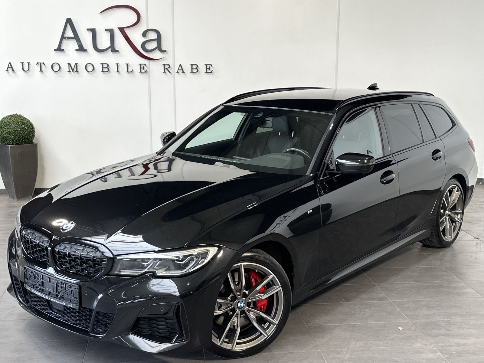 Fahrzeugabbildung BMW M340d Touring xDrive NAV+LASER+ACC+AHK+H&K+KAM