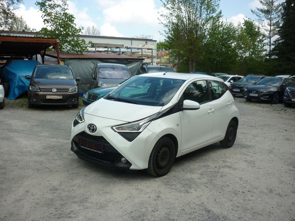 Image of Toyota Aygo (X)