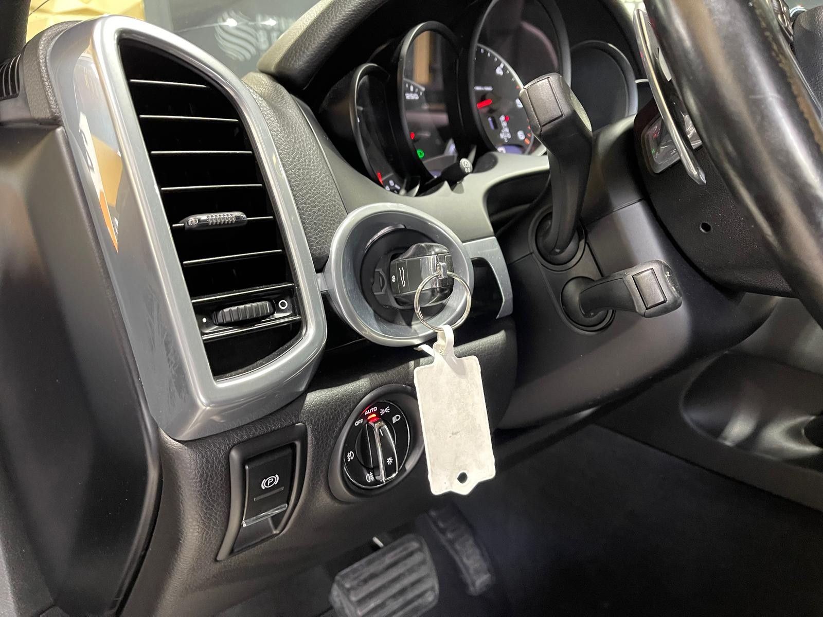 Fahrzeugabbildung Porsche Cayenne Diesel//PANORAMA//LED//21''//BOSE//LUFT