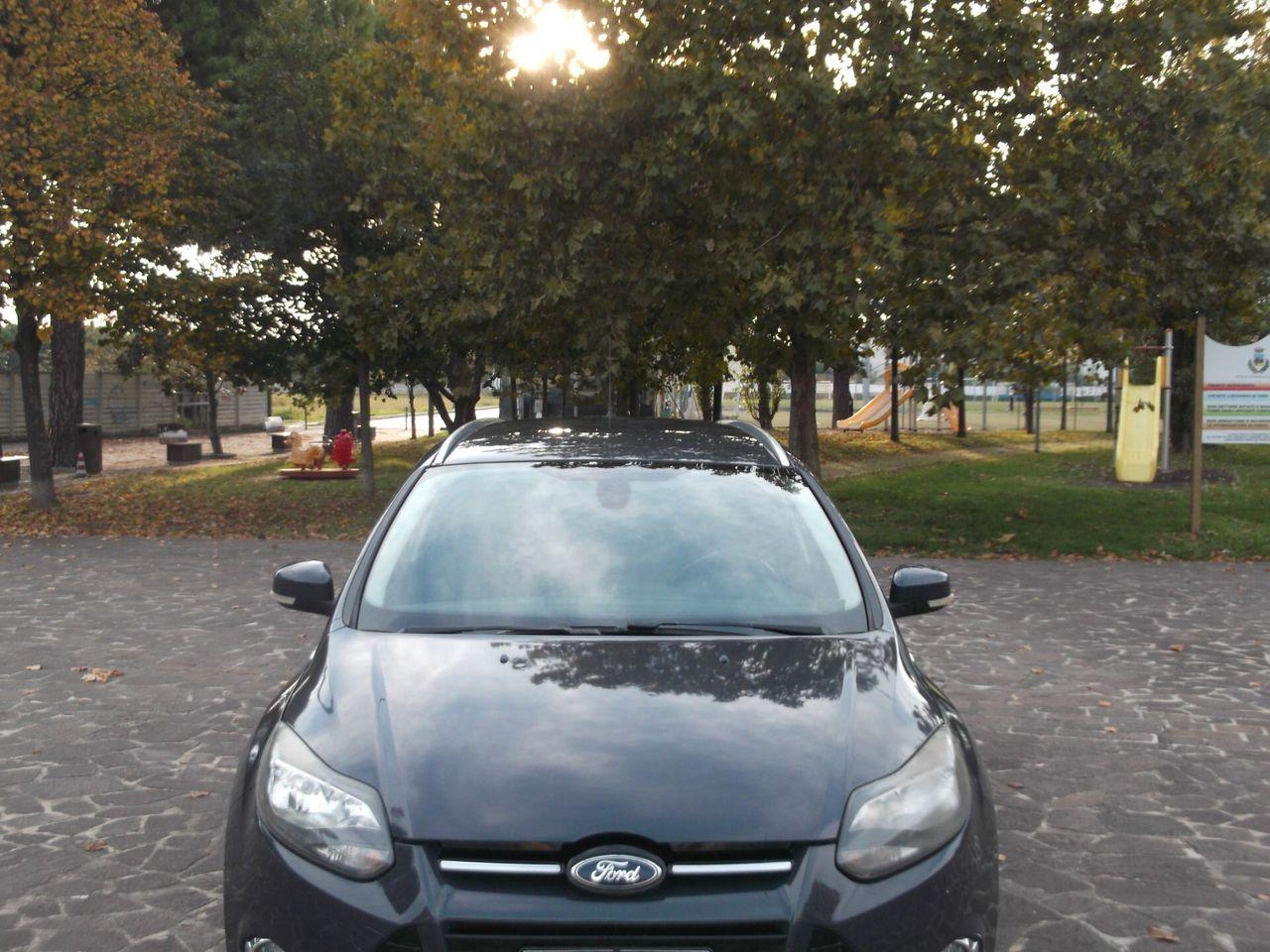 Ford Focus 2011 — photo 8