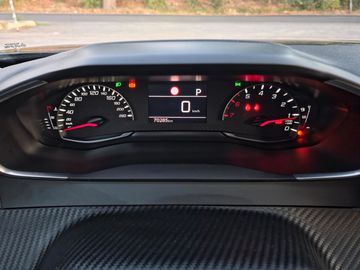 Peugeot 2008 - 9