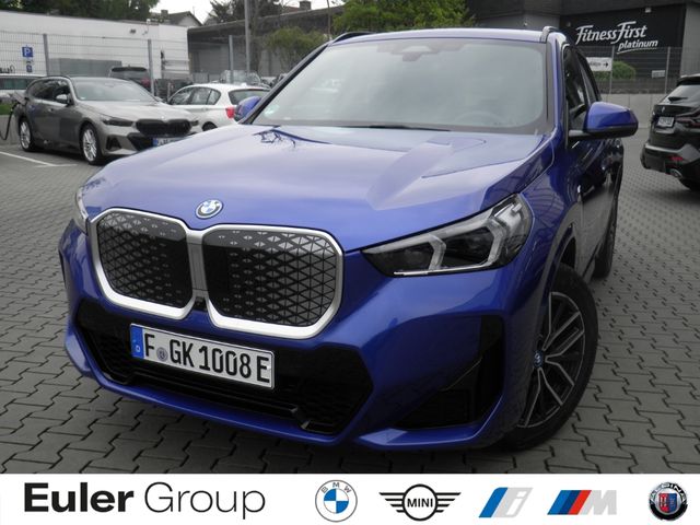 BMW iX1 xDrive 30 U11 XE2 Sportpaket HUD AD El. Pano