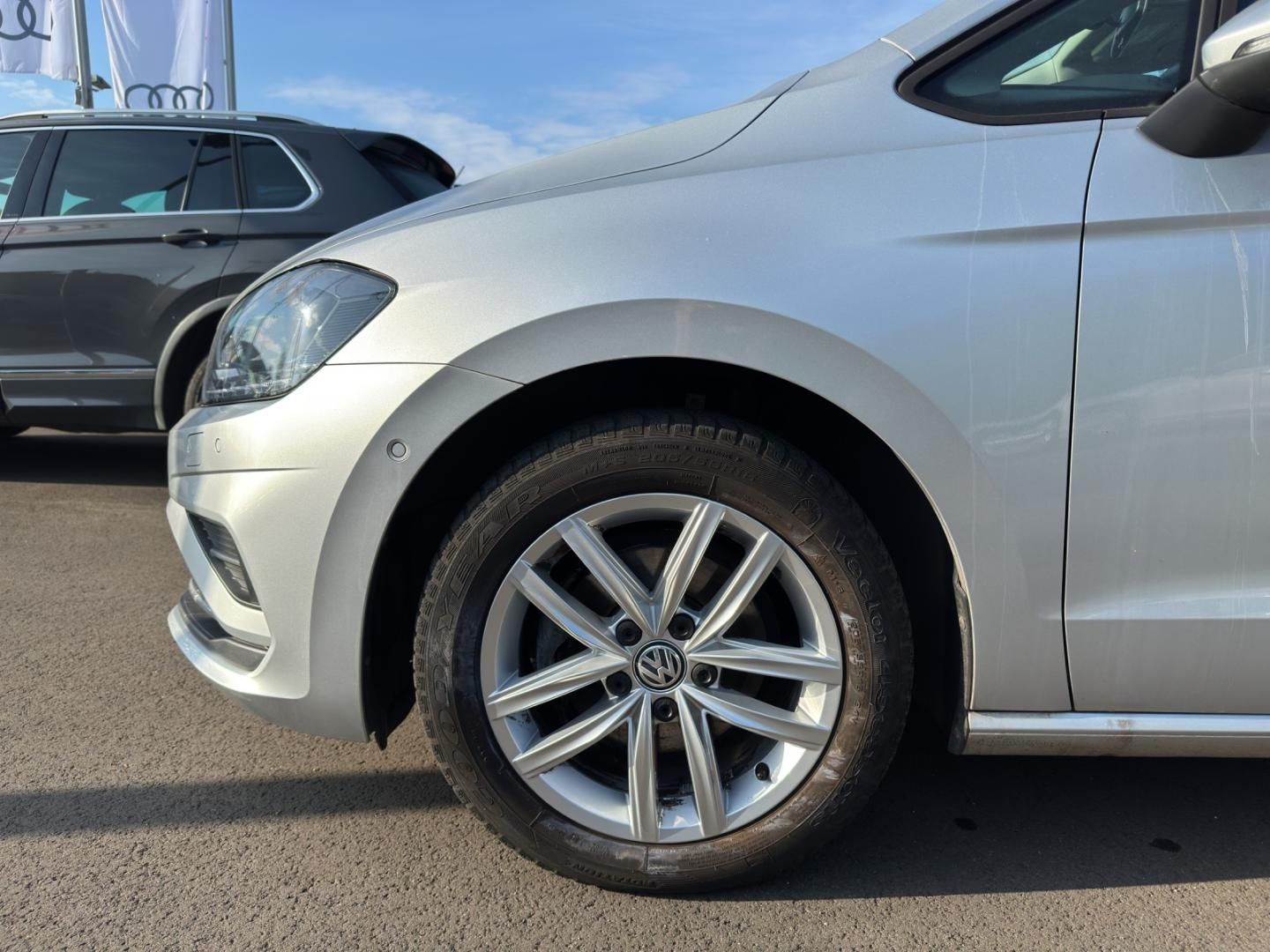 Fahrzeugabbildung Volkswagen Golf Sportsvan Comfortline