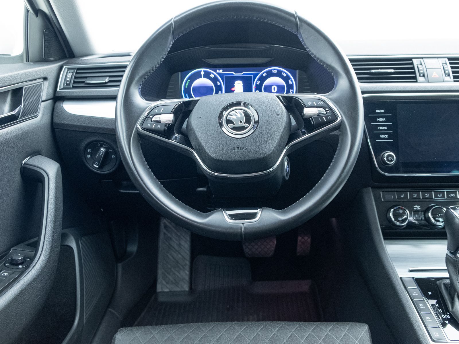 Skoda Superb - Bild 15
