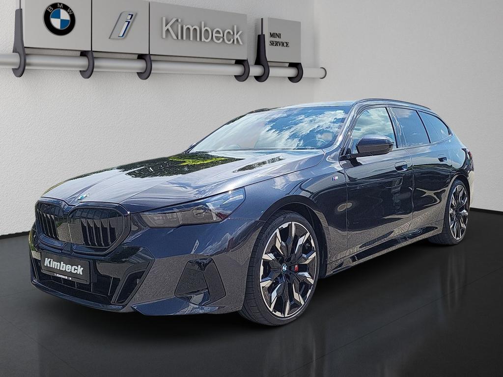 BMW 520d xDrive Touring M SPORT PRO AHK 360 ACC HK 2024
