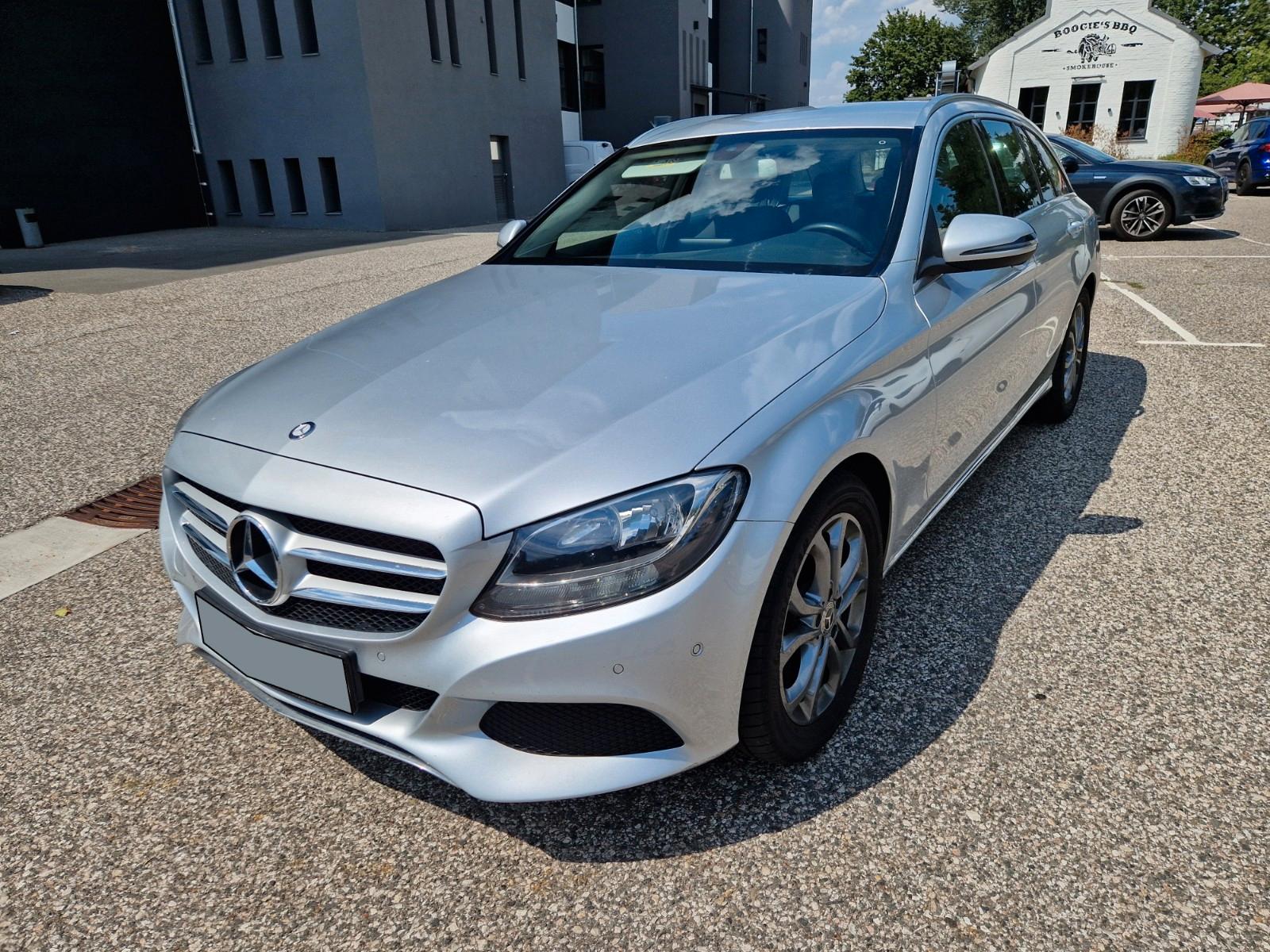 Mercedes-Benz C 180 T CGI G-Tronic