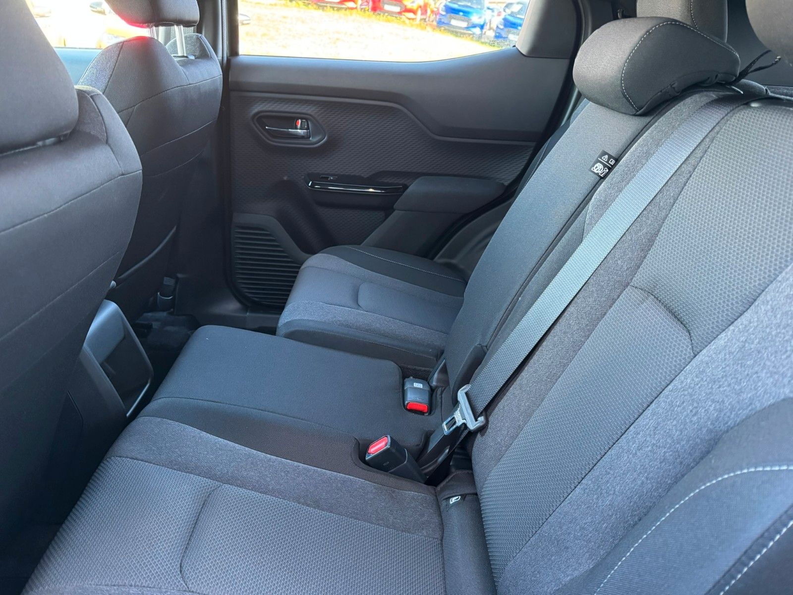 Suzuki e Vitara - Bild 14