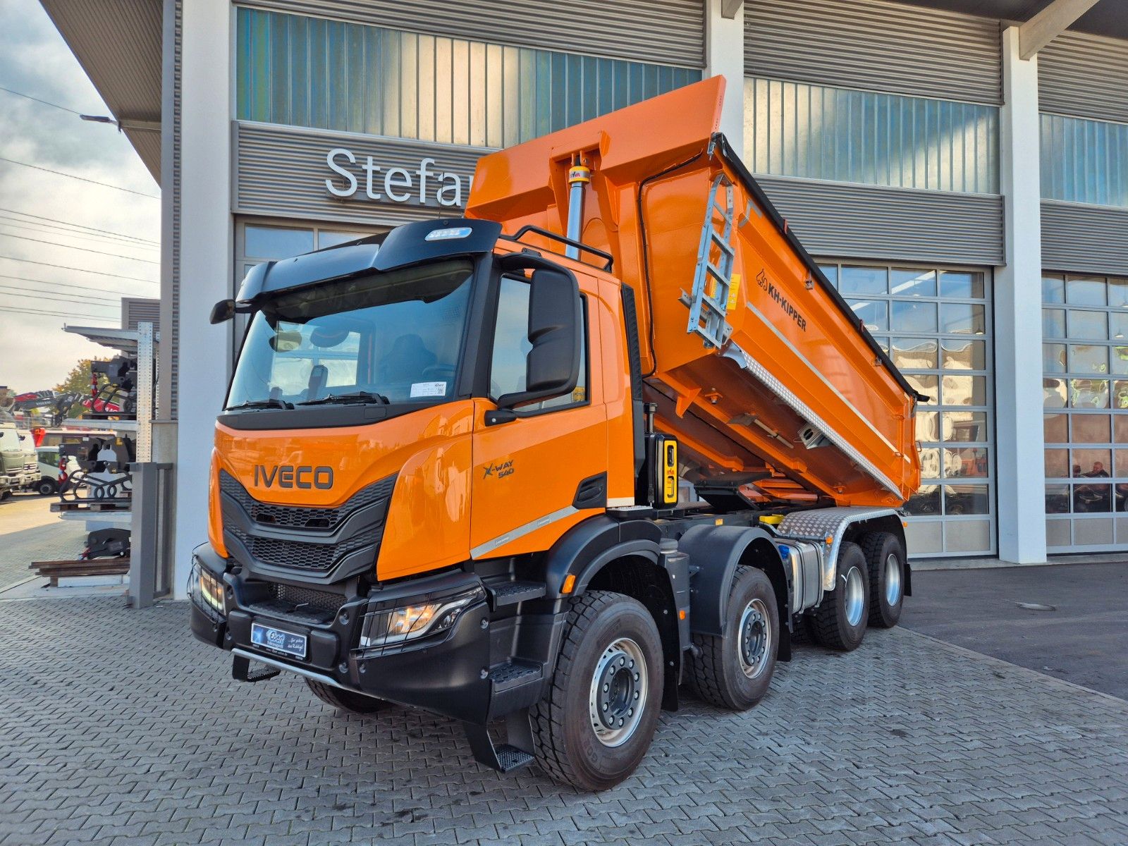 Fahrzeugabbildung Iveco AD360X54Z HR OFF 8x4 Intarder AHK