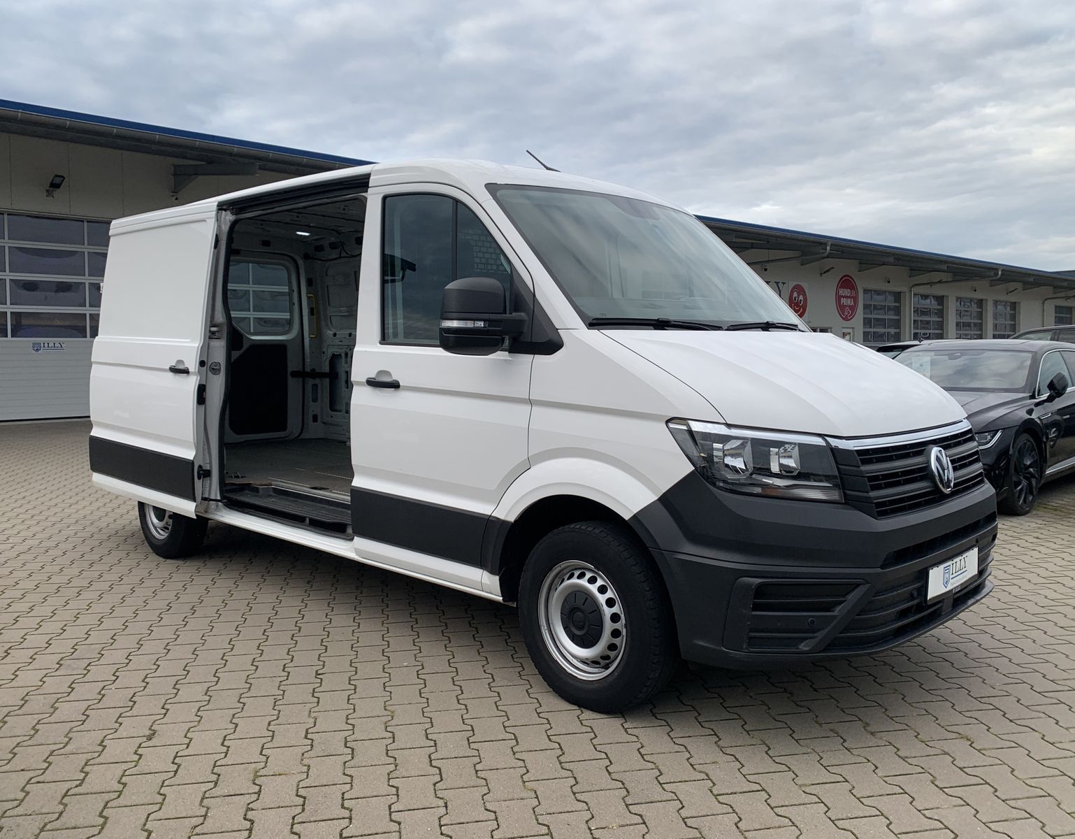 Fahrzeugabbildung Volkswagen Crafter Kasten 35 Mittellang FWD*Navi*Klima*