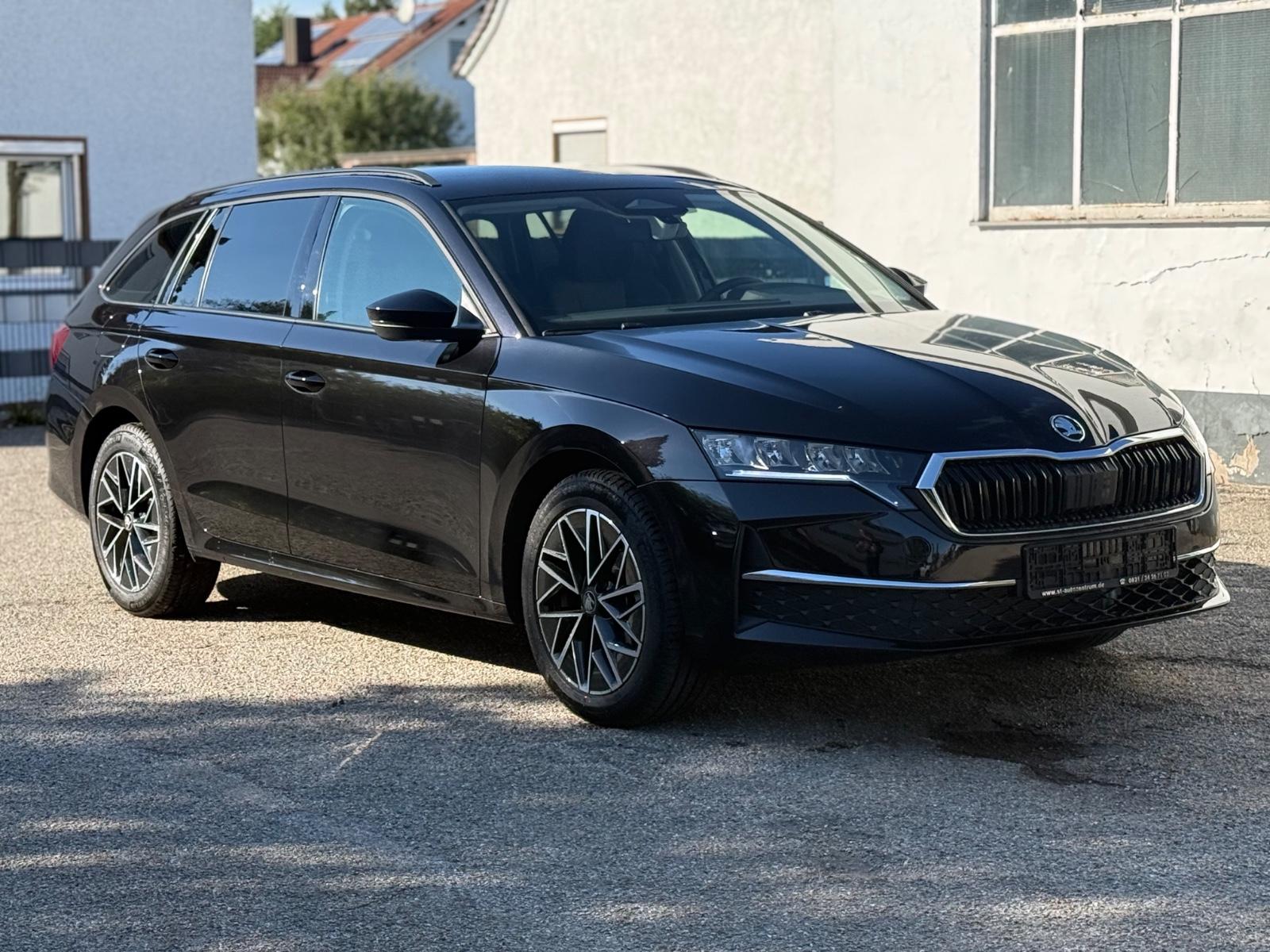 Skoda Octavia Combi 1.5 DSG Selection*AHK el.*Alu*LED*