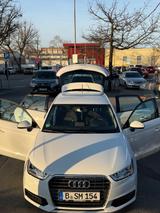 Audi A1 1.4 TDI S tronic Sportba - - Audi A1 mit Diesel-Antrieb: Automatik