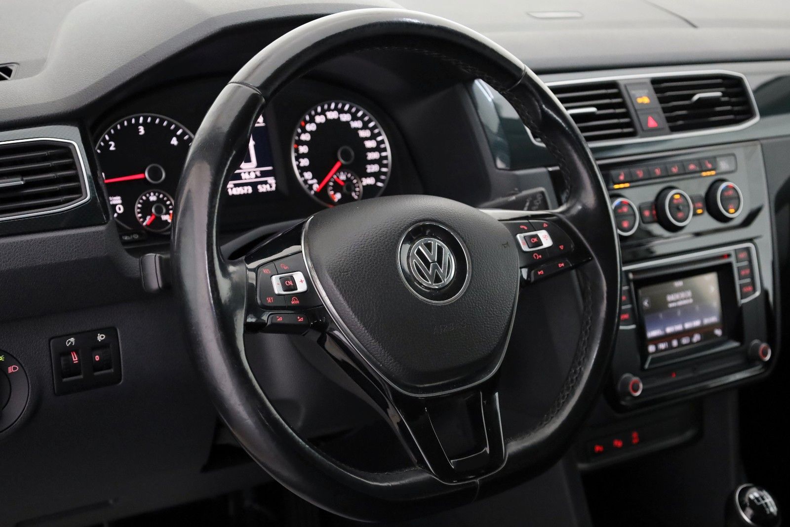 Fahrzeugabbildung Volkswagen Caddy Maxi Highline BMT, 7Sitzer,GSD,Kamera,AHK