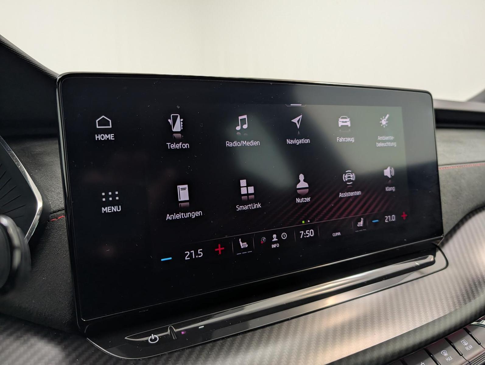Skoda Octavia 2.0 TSI RS Matrix HuD Navi AHZV RFK Alu1, миниатюра 22