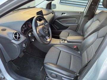Bild 10 Mercedes-Benz B 200 Urban
