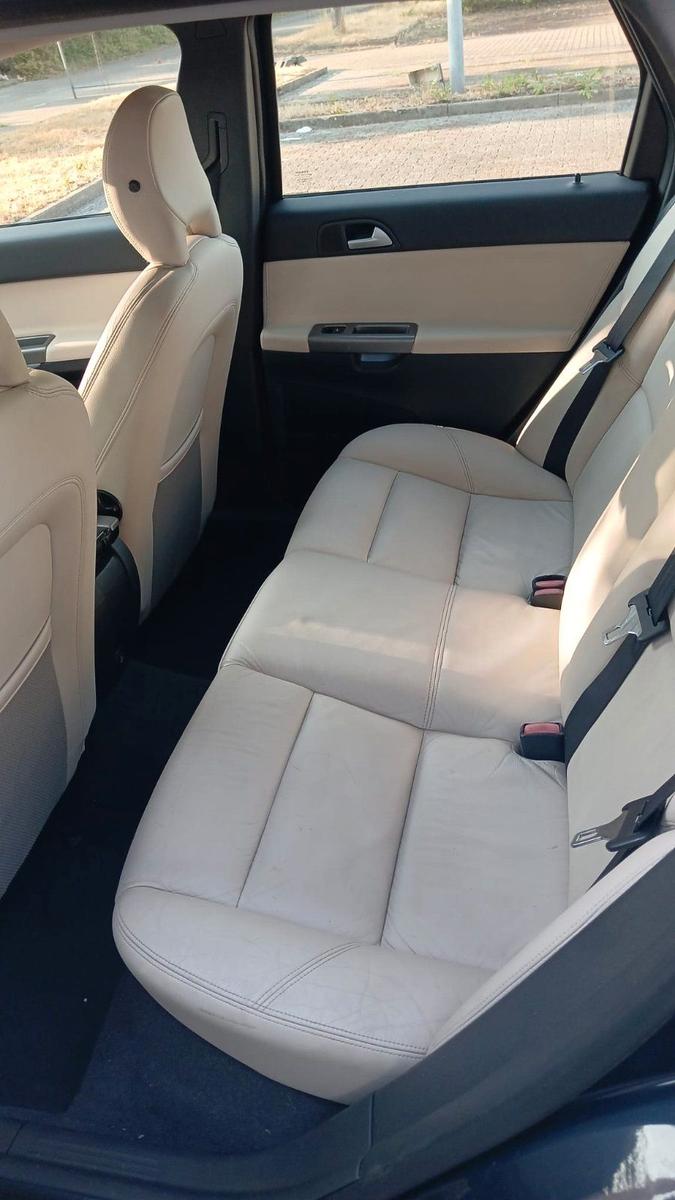 Volvo V50 2012 — photo 7